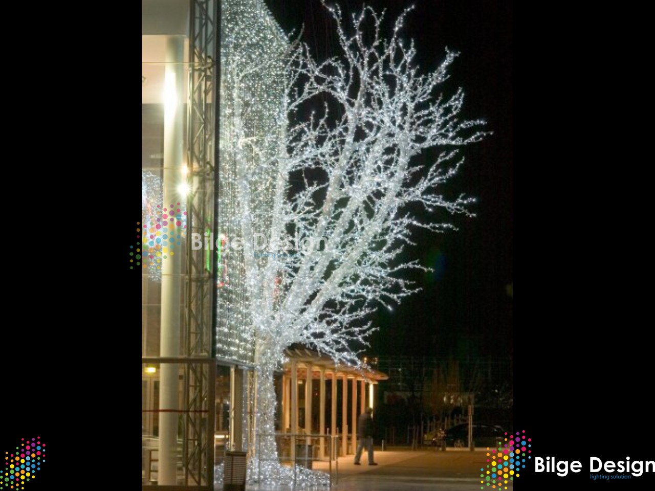 led ışıklı dekoratif ağaç